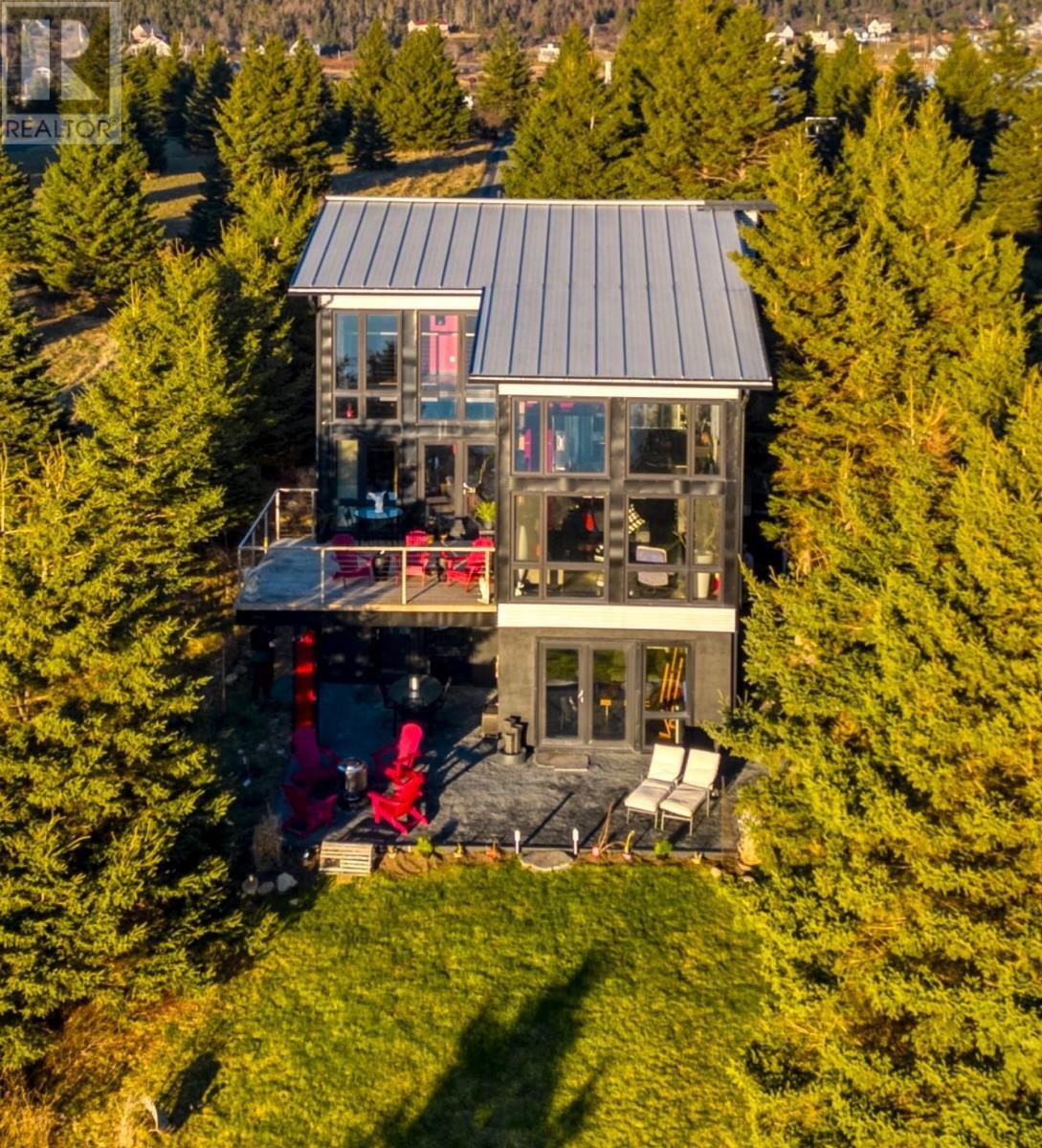 66 Beach Hill Road - 9