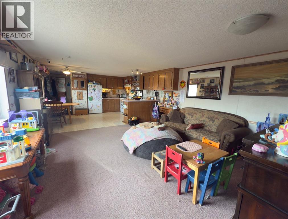 331 Gleichen Street - 12