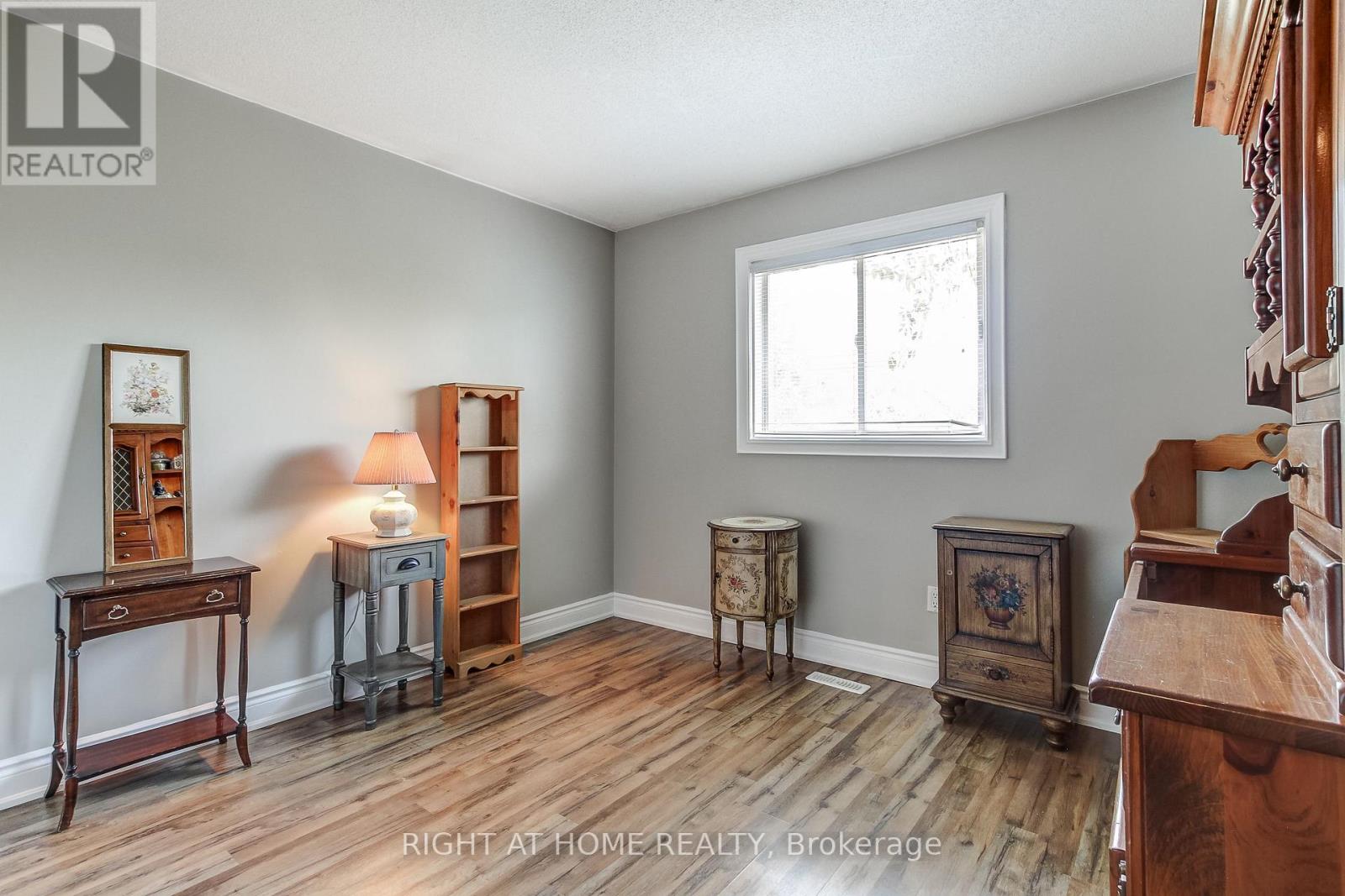 406 LEVANNA LANE - 21
