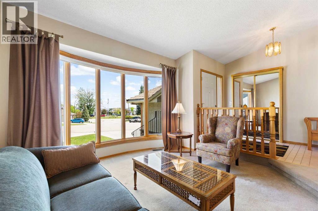 23 Millside Place SW - photo 3