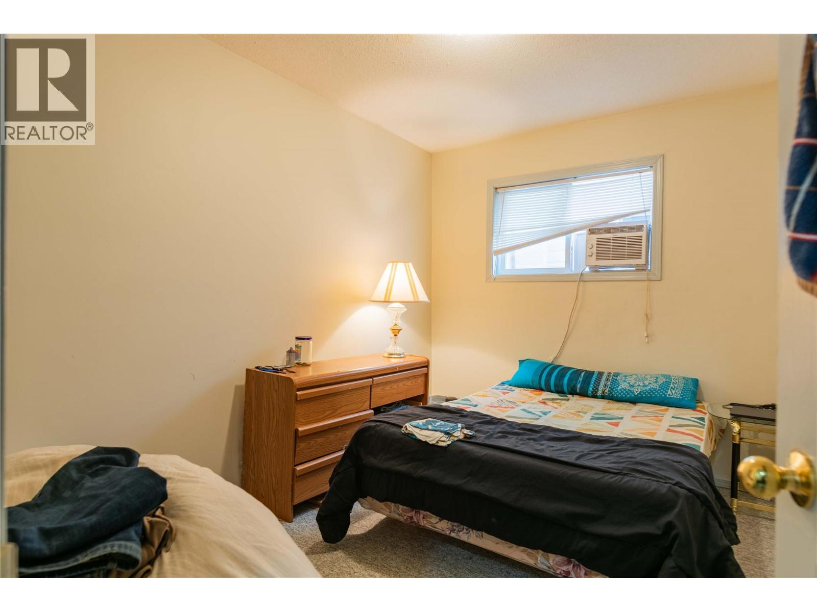 1410 Bay Avenue, Trail