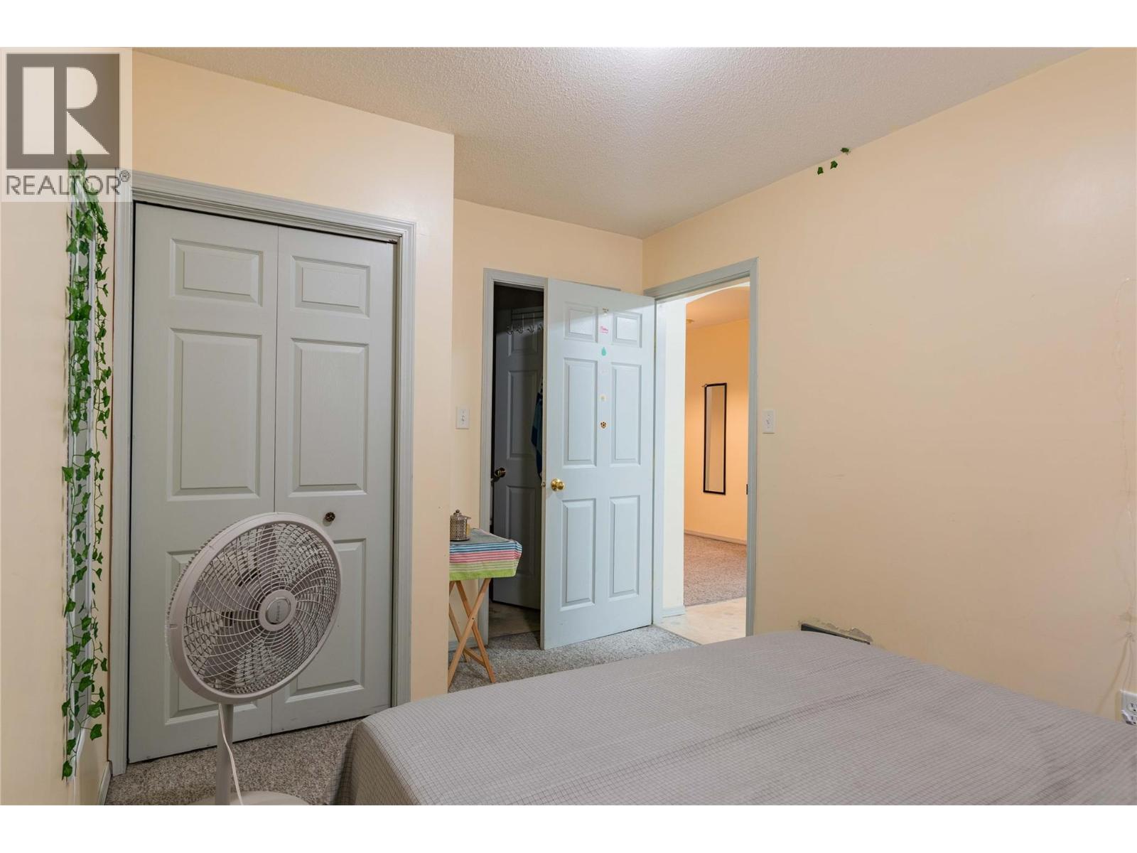 1410 Bay Avenue, Trail