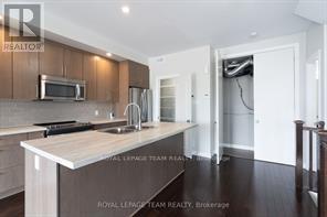 2 Bed, 2 Bath House for Sale in Ottawa – 224 CHAPERAL PRIVATE, Ottawa – MLS# X13422858 - Image 11