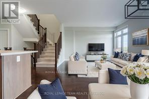 2 Bed, 2 Bath House for Sale in Ottawa – 224 CHAPERAL PRIVATE, Ottawa – MLS# X13422858 - Image 13
