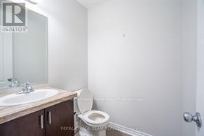 2 Bed, 2 Bath House for Sale in Ottawa – 224 CHAPERAL PRIVATE, Ottawa – MLS# X13422858 - Image 29