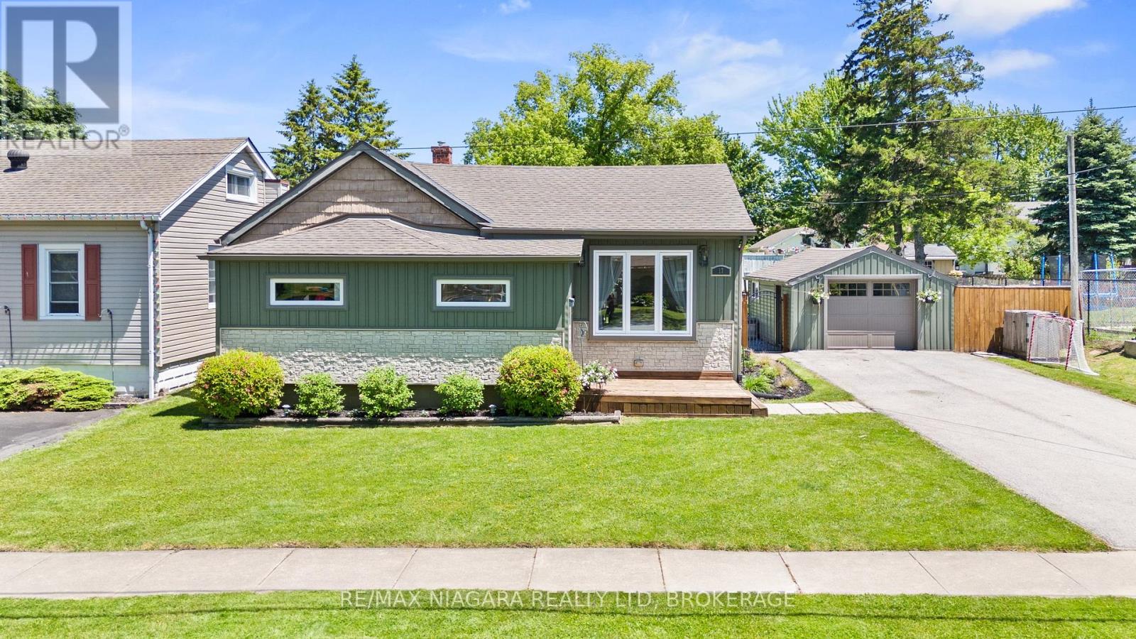 17 HUMBOLDT PARKWAY - 1