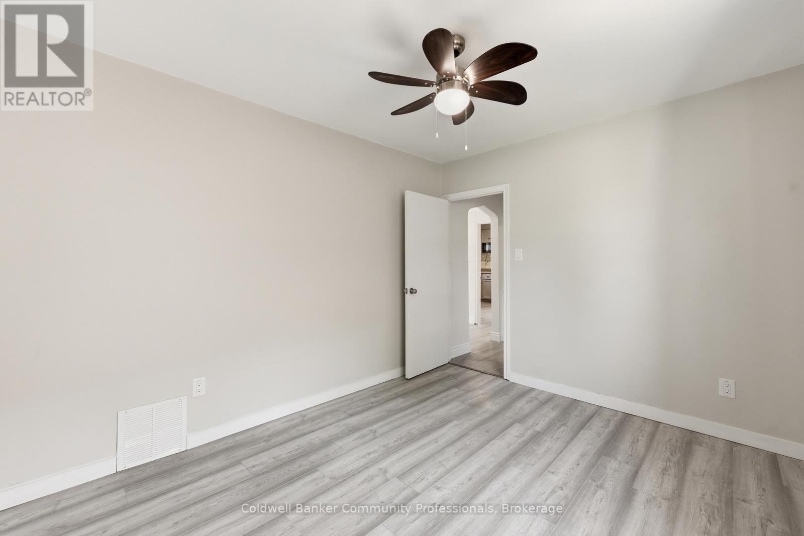 97 TRAGINA AVENUE S - 12
