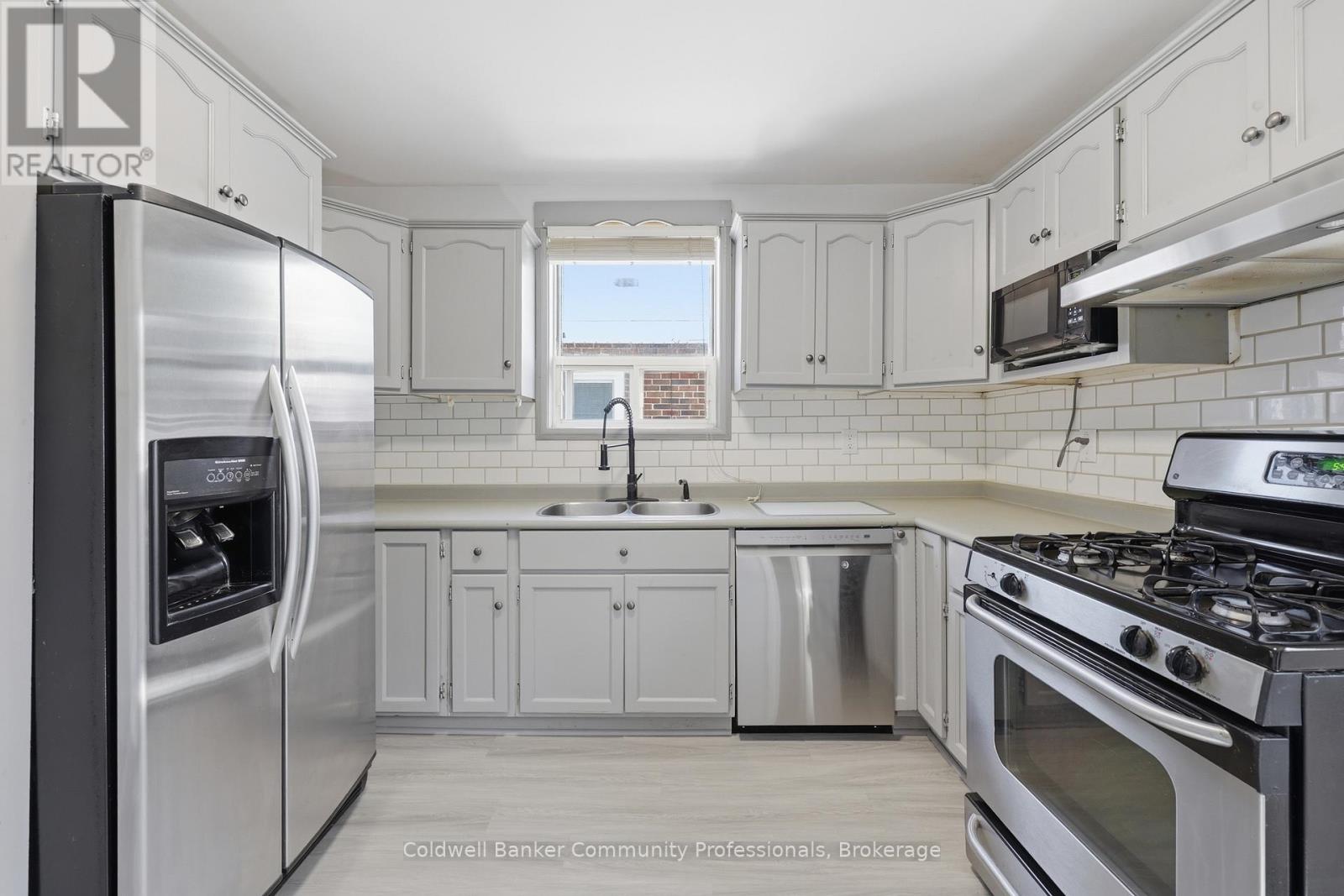 97 TRAGINA AVENUE S - 18