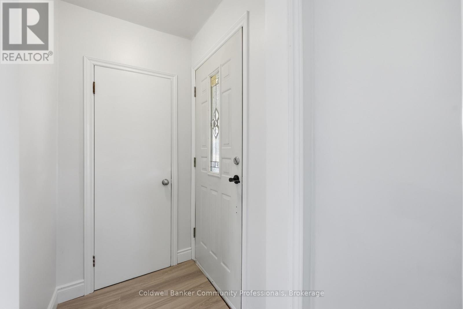 97 TRAGINA AVENUE S - 7