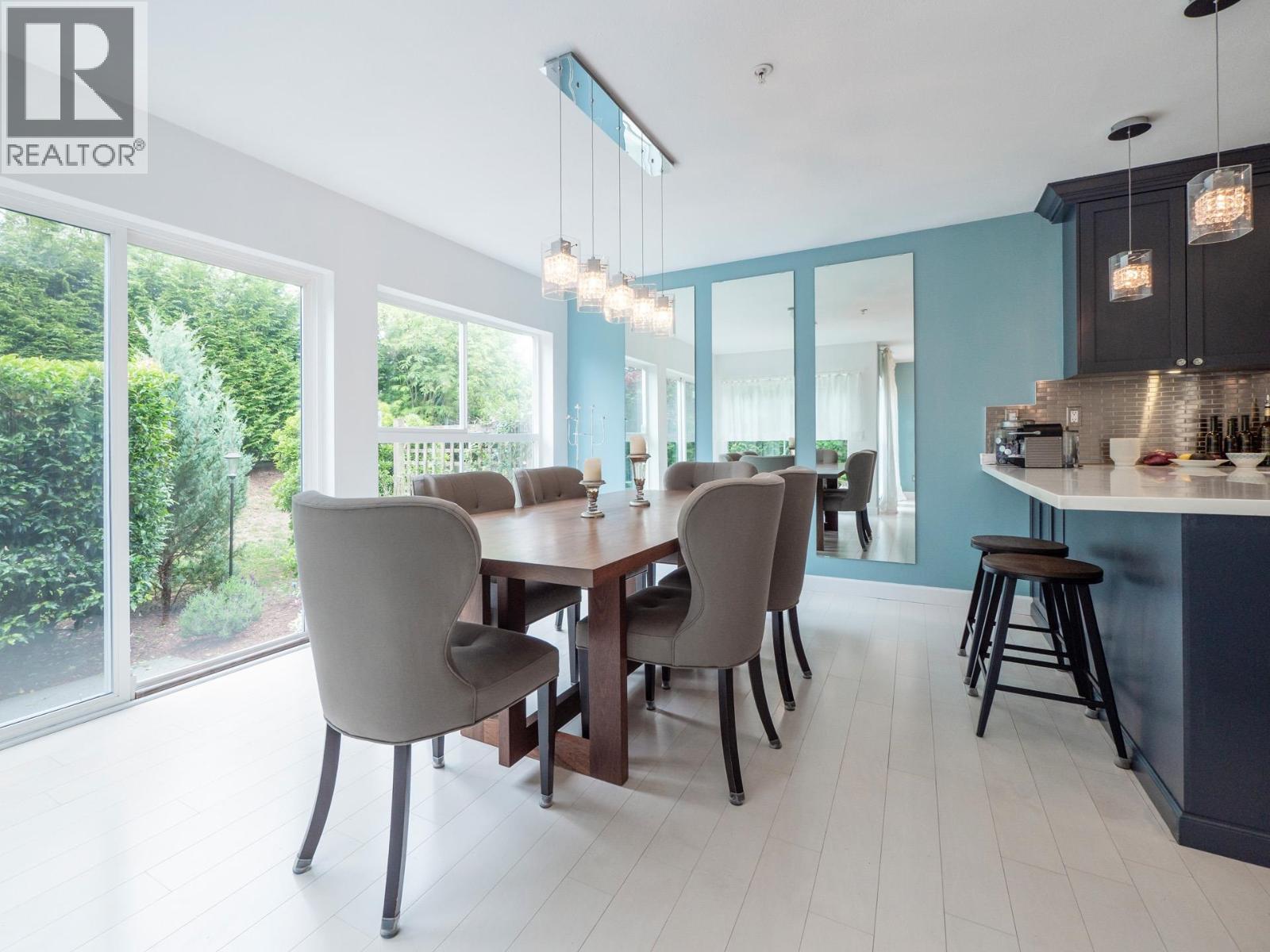 6 735 PARK ROAD, Gibsons