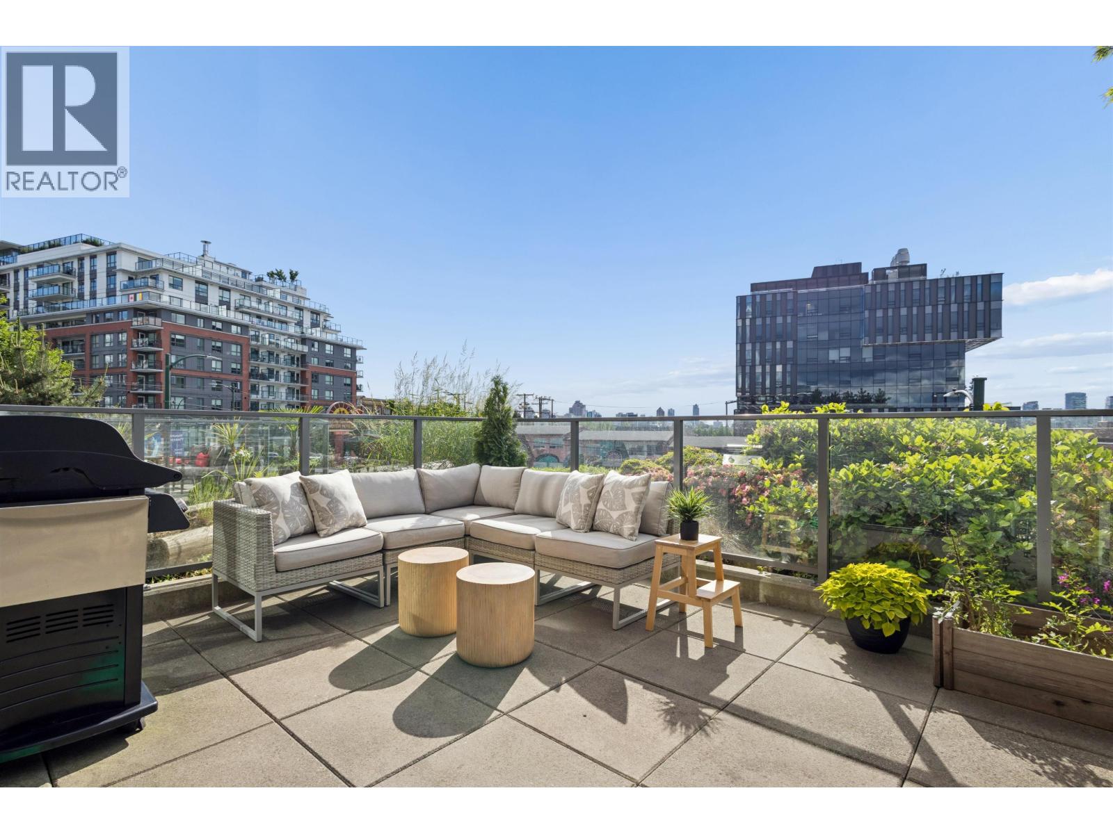 405 210 E 5TH AVENUE — main photo