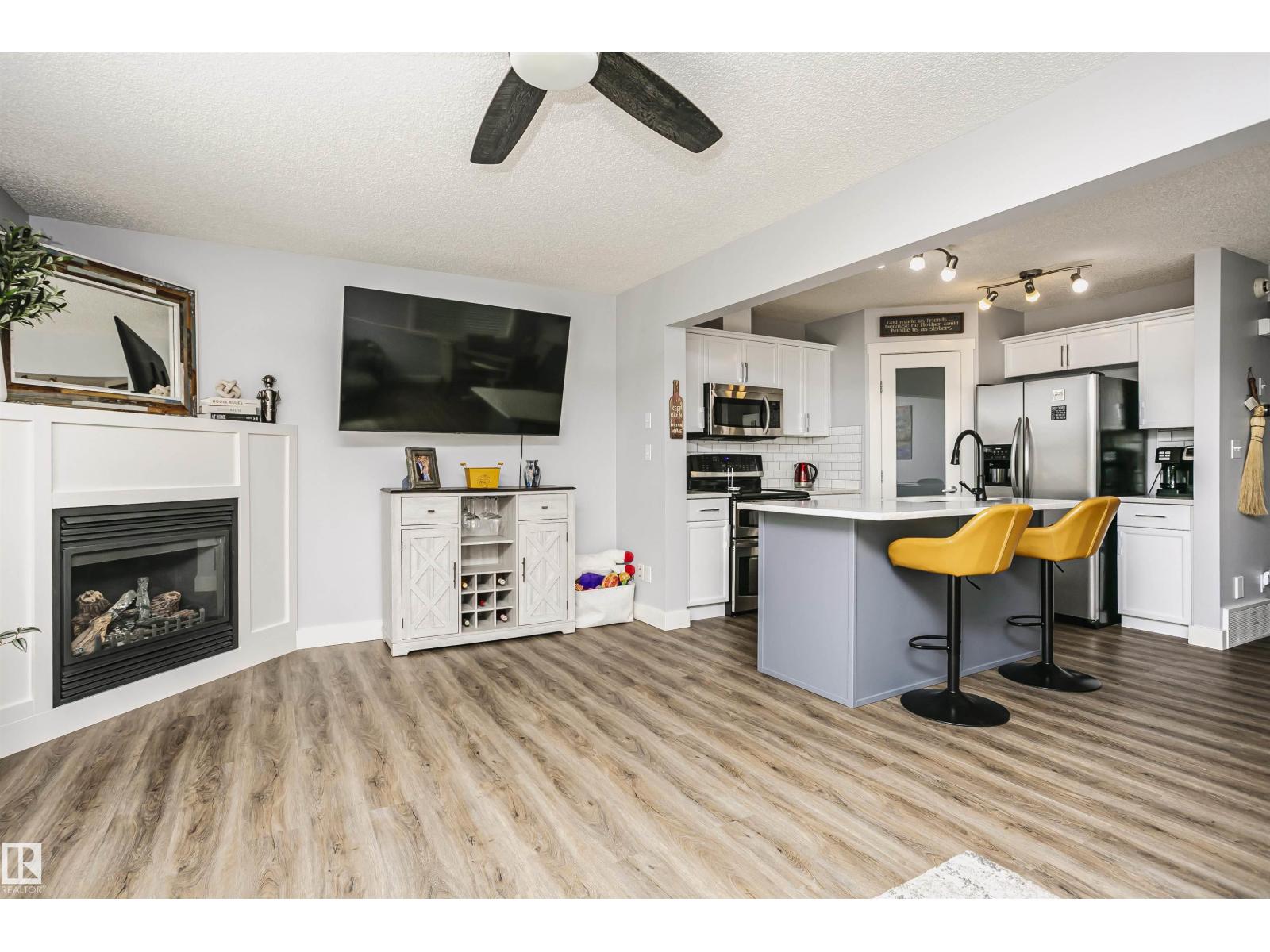 3713 11 ST NW - 12