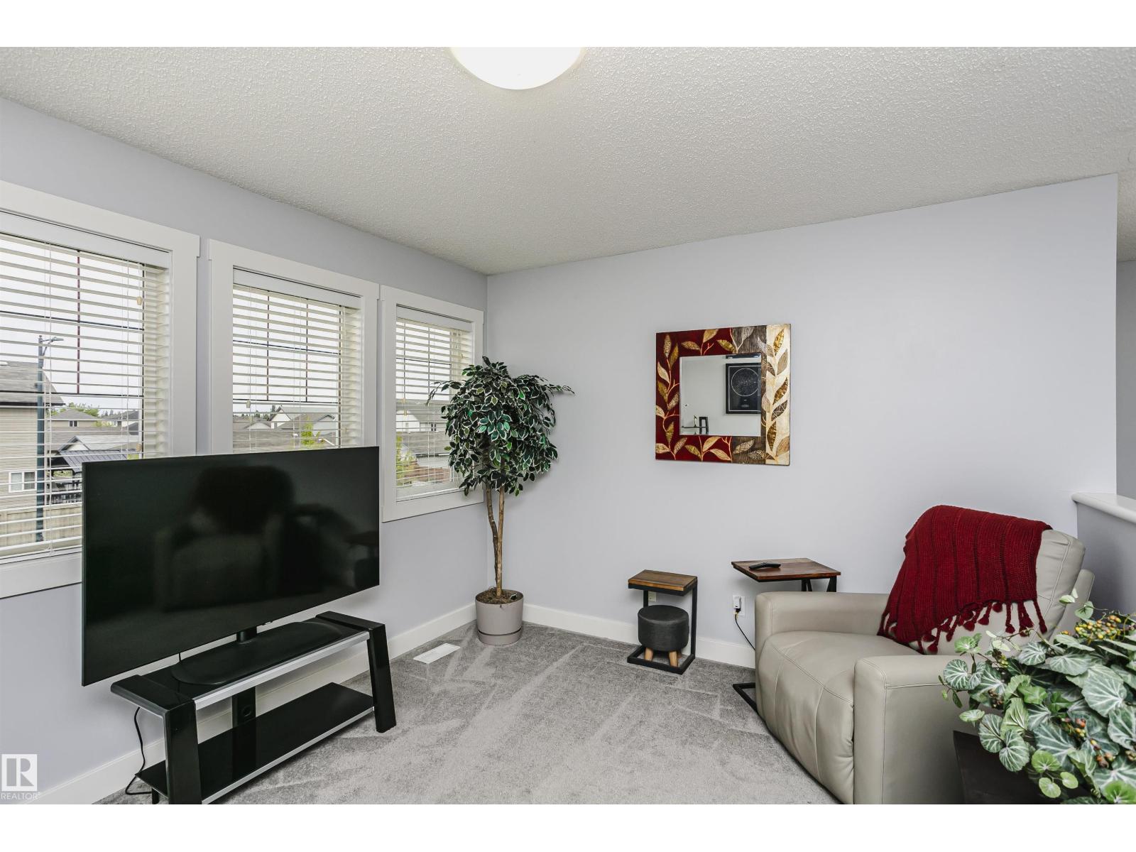 3713 11 ST NW - 18