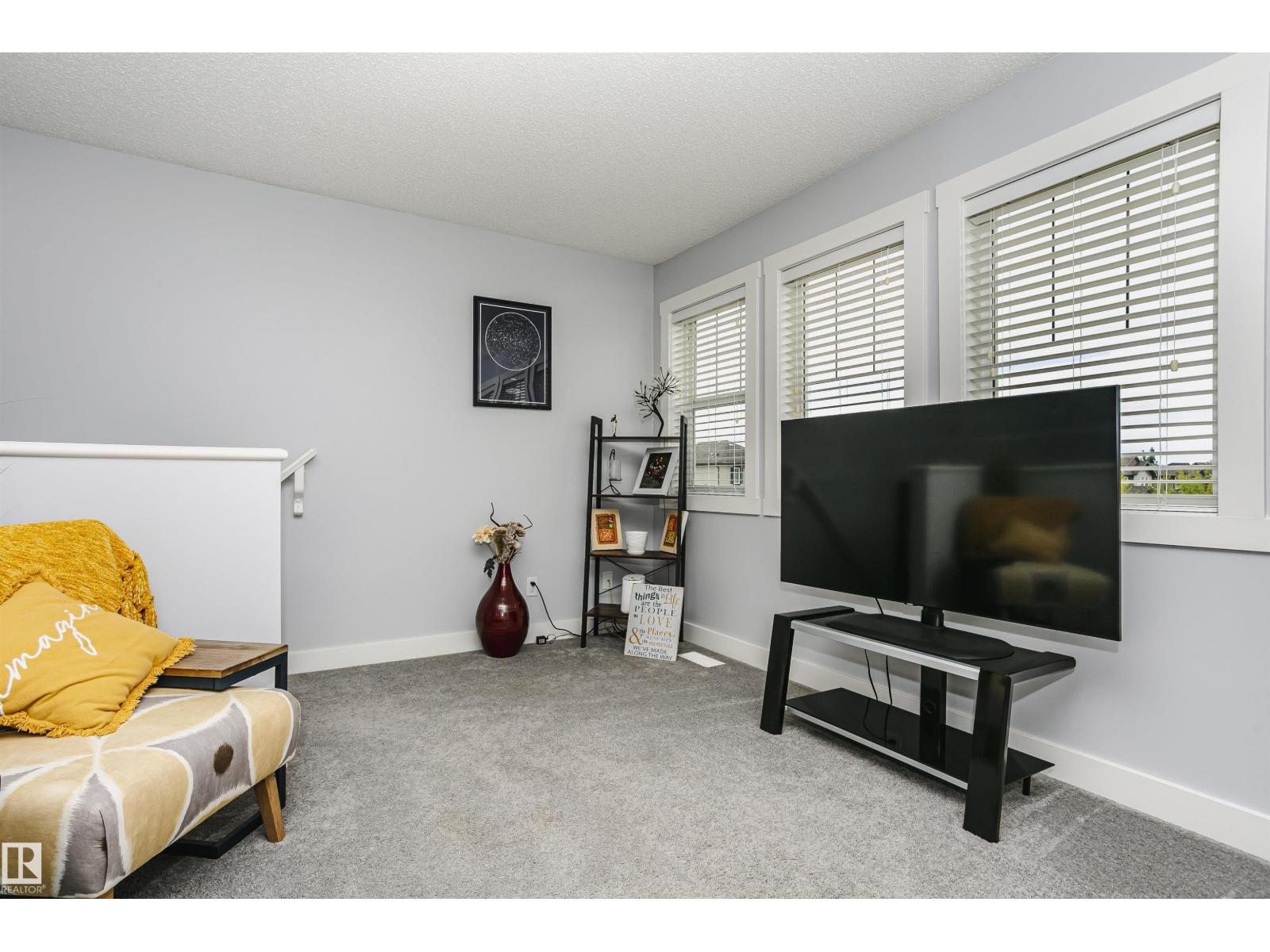 3713 11 ST NW - 19