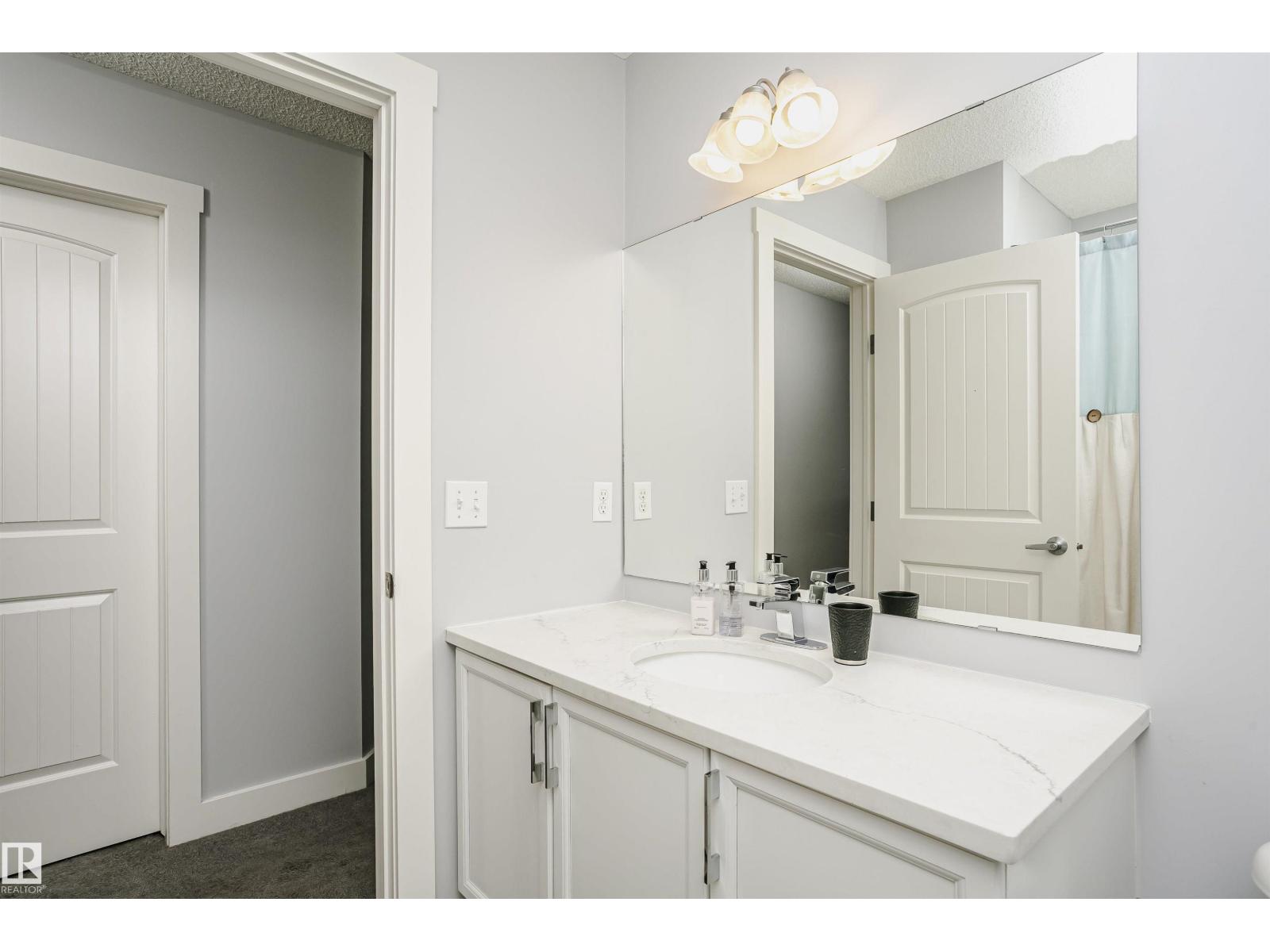 3713 11 ST NW - 32
