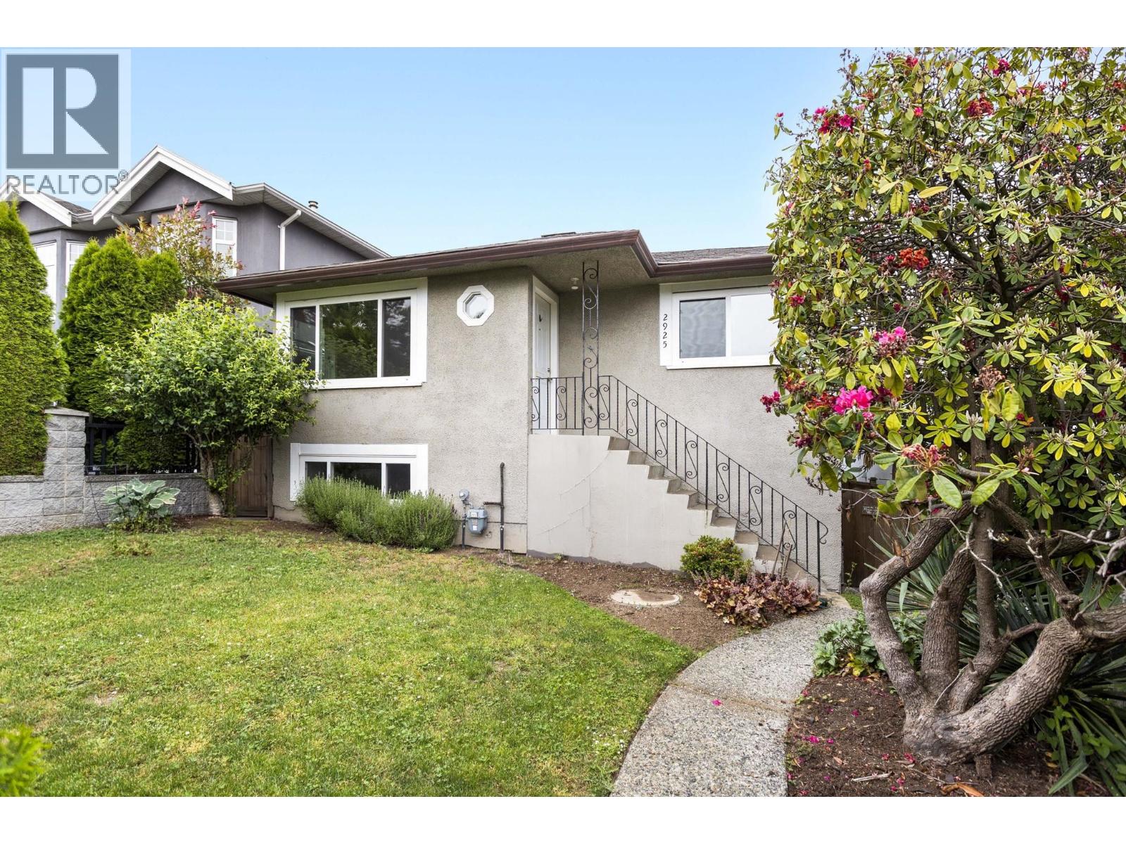 2925 MCGILL STREET — photo 2