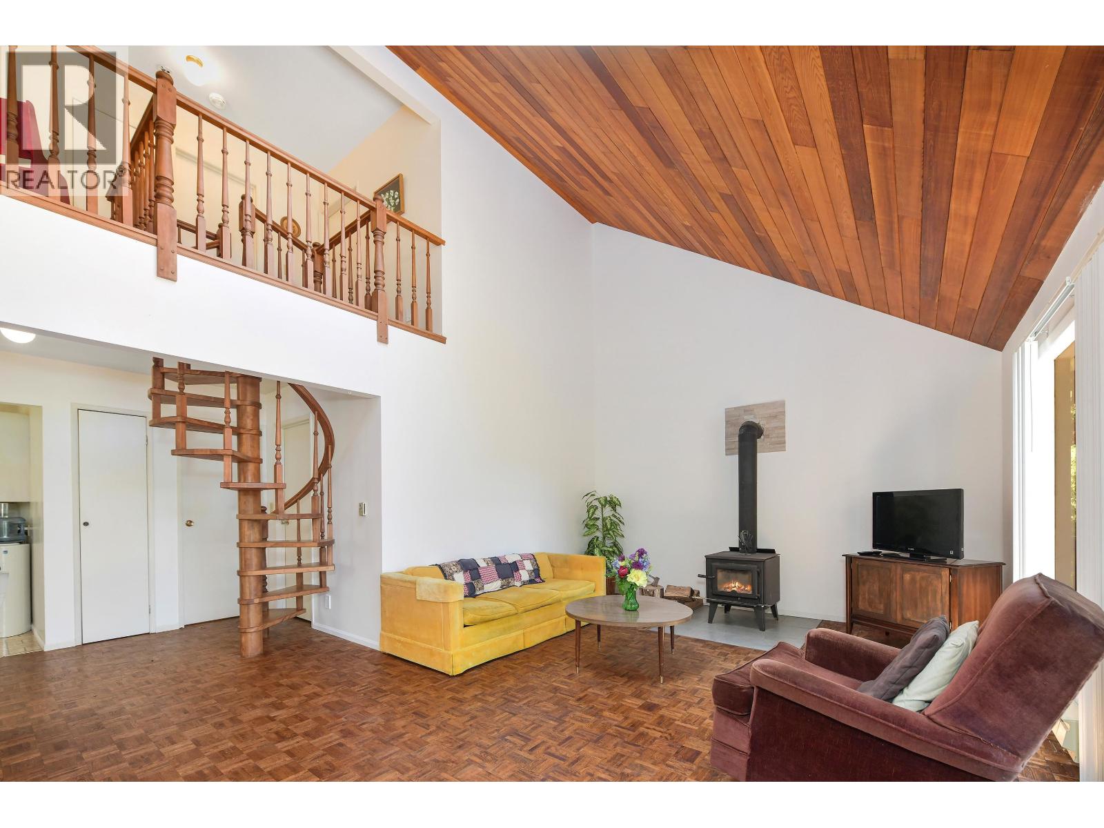 177 SPINNAKER DRIVE, Mayne Island