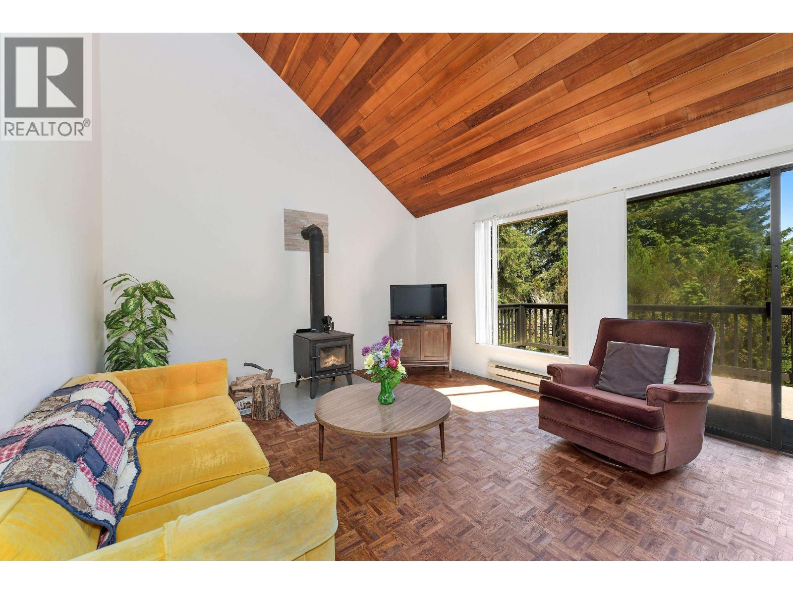 177 SPINNAKER DRIVE, Mayne Island