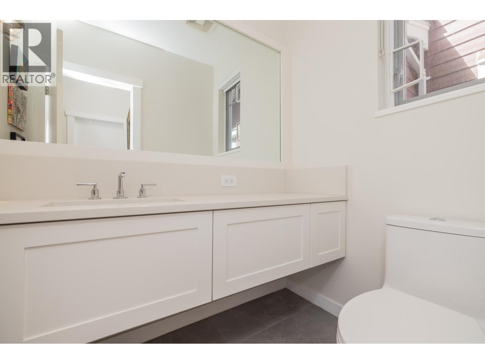 4702 HAZELNUT Way, Delta