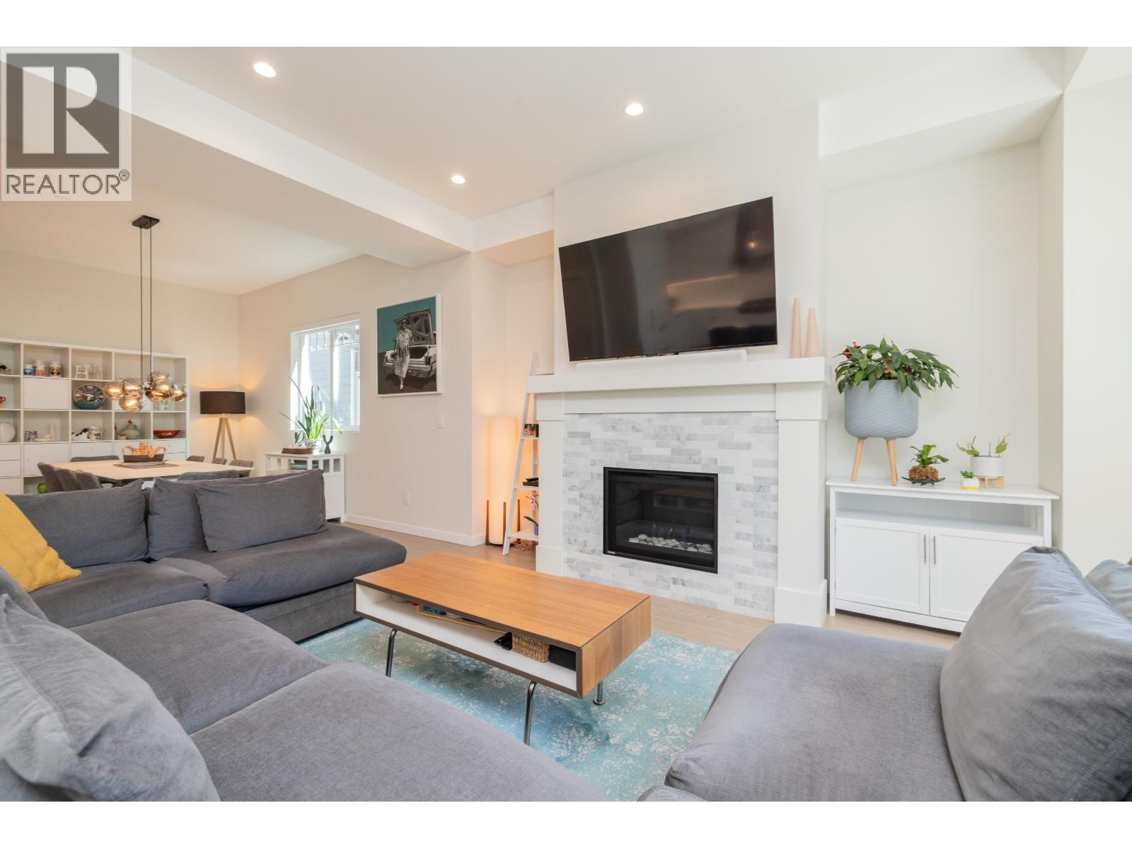4702 HAZELNUT Way, Delta