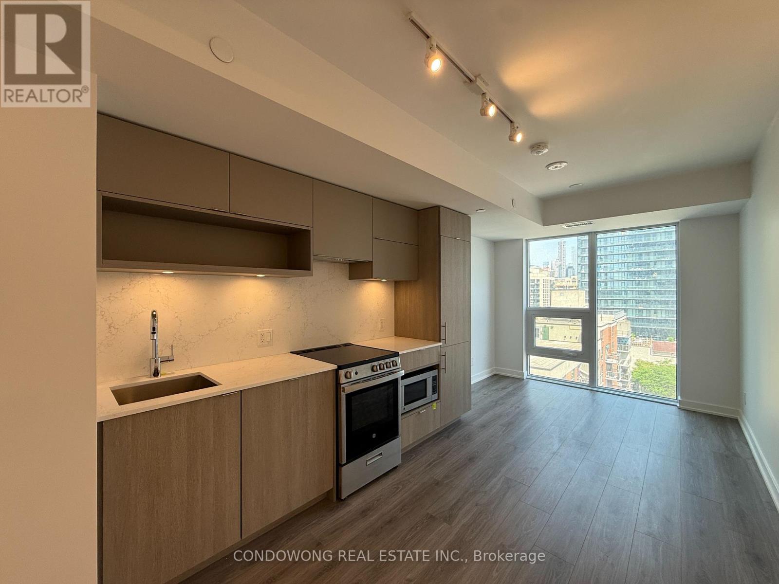 High End Kitchen