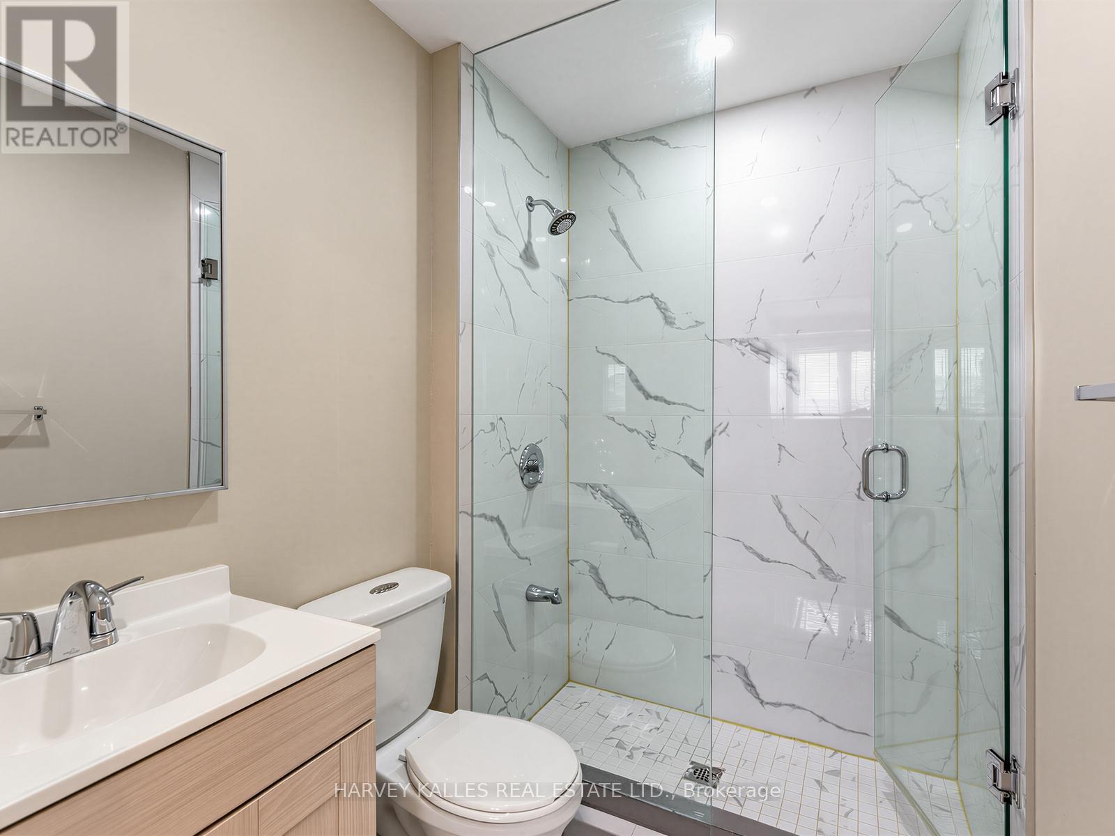 40 BLACKTHORN DRIVE - 23