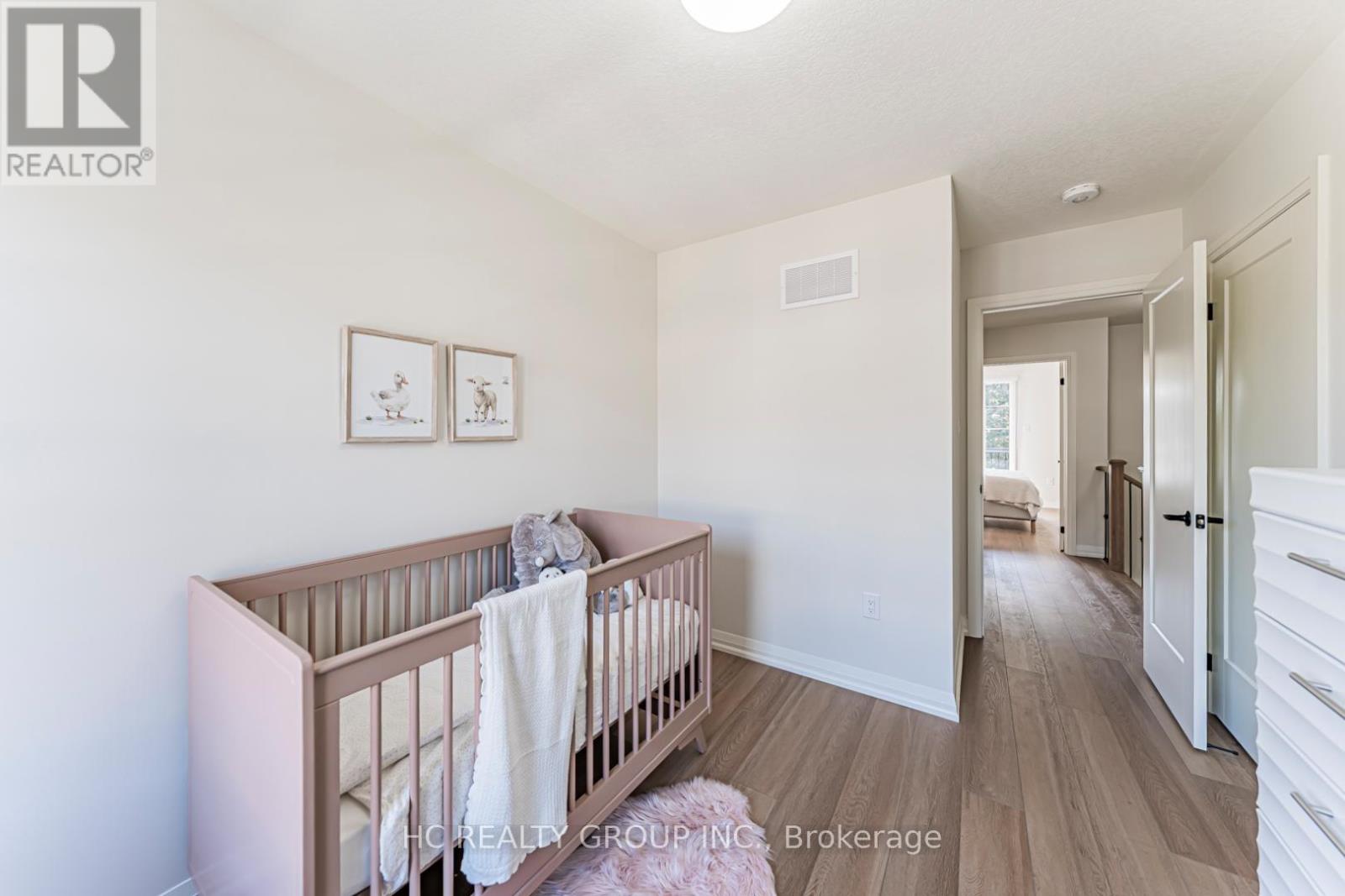 5 JOHN CARTER WAY - 34