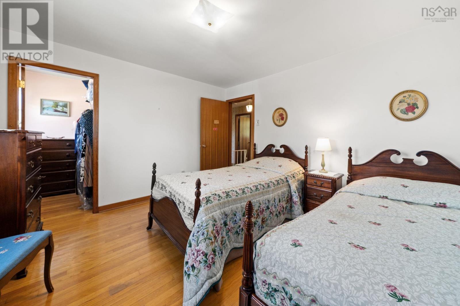 Property 23 of 50 of 48 Lorne Avenue