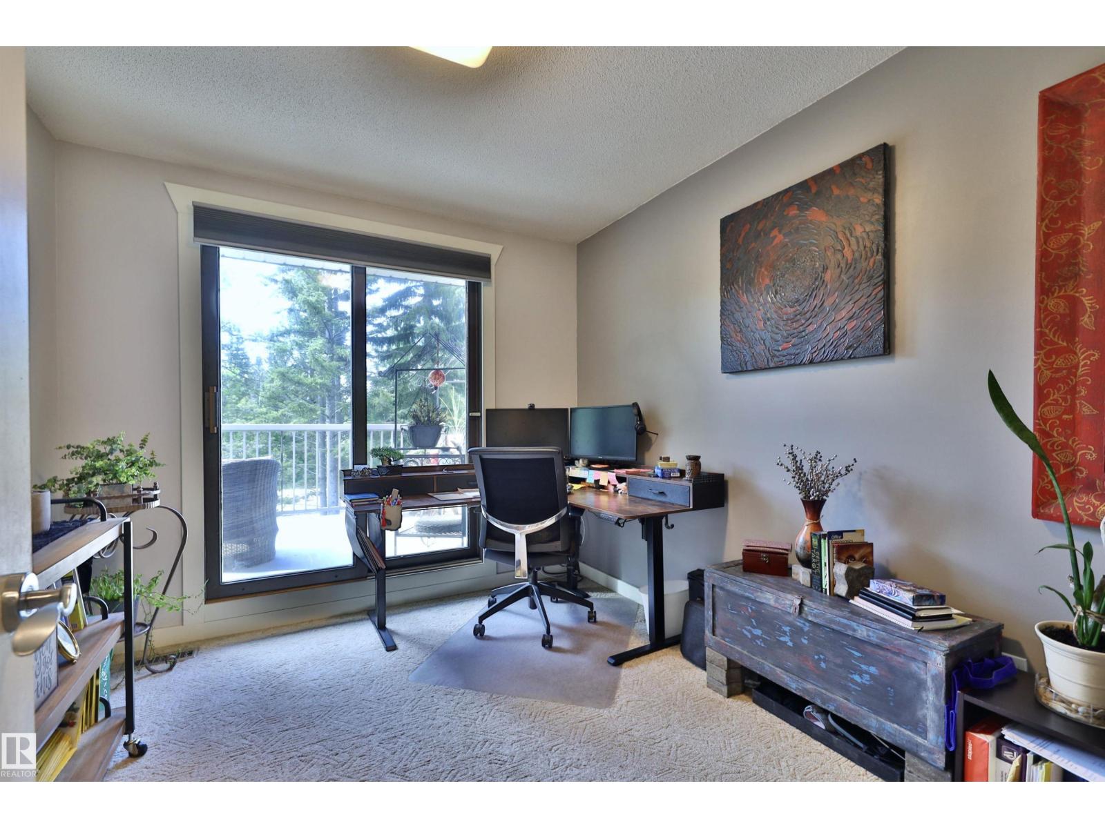 4652 50 AV — photo 56