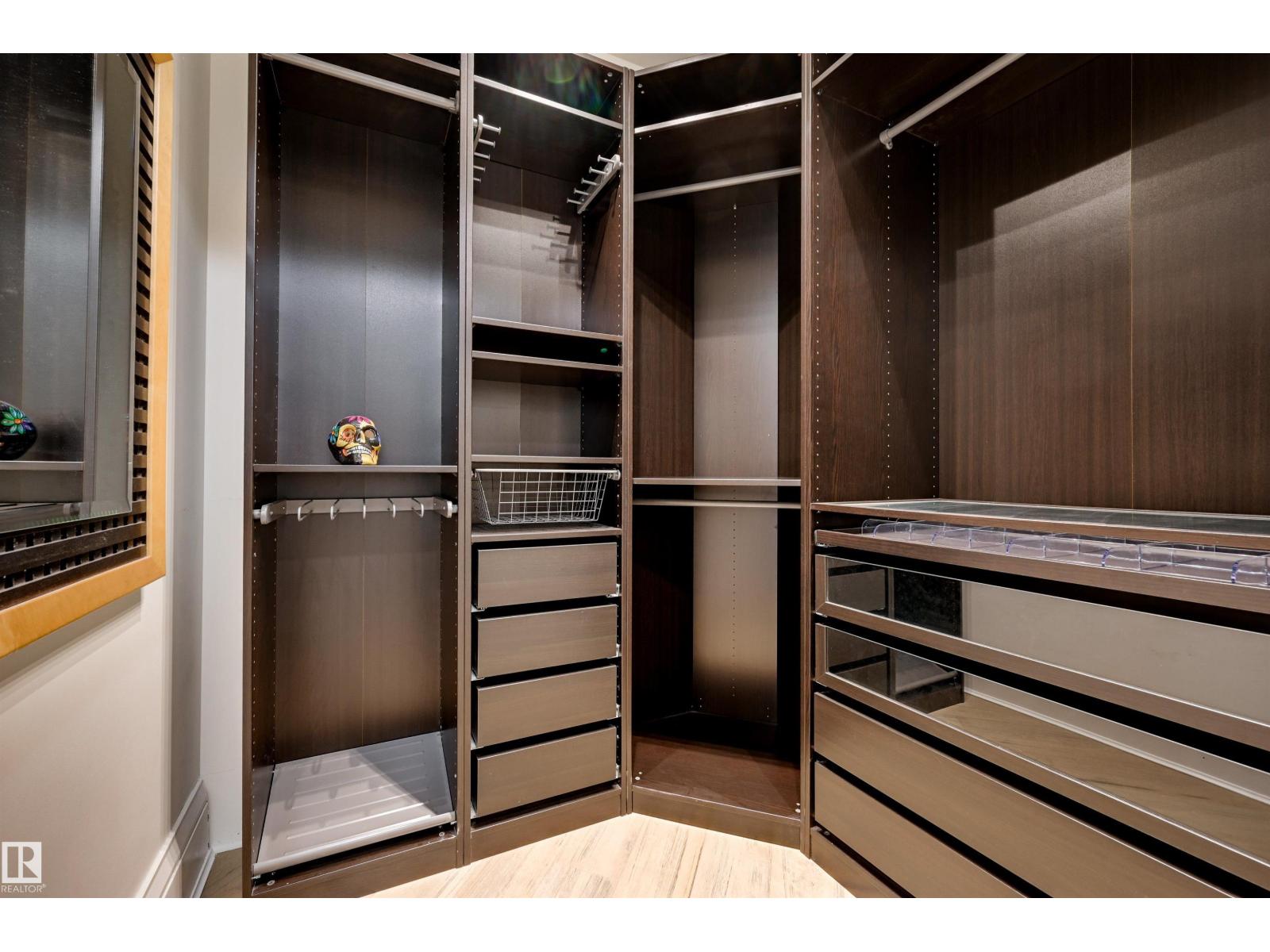#2801 10136 104 ST NW - 27
