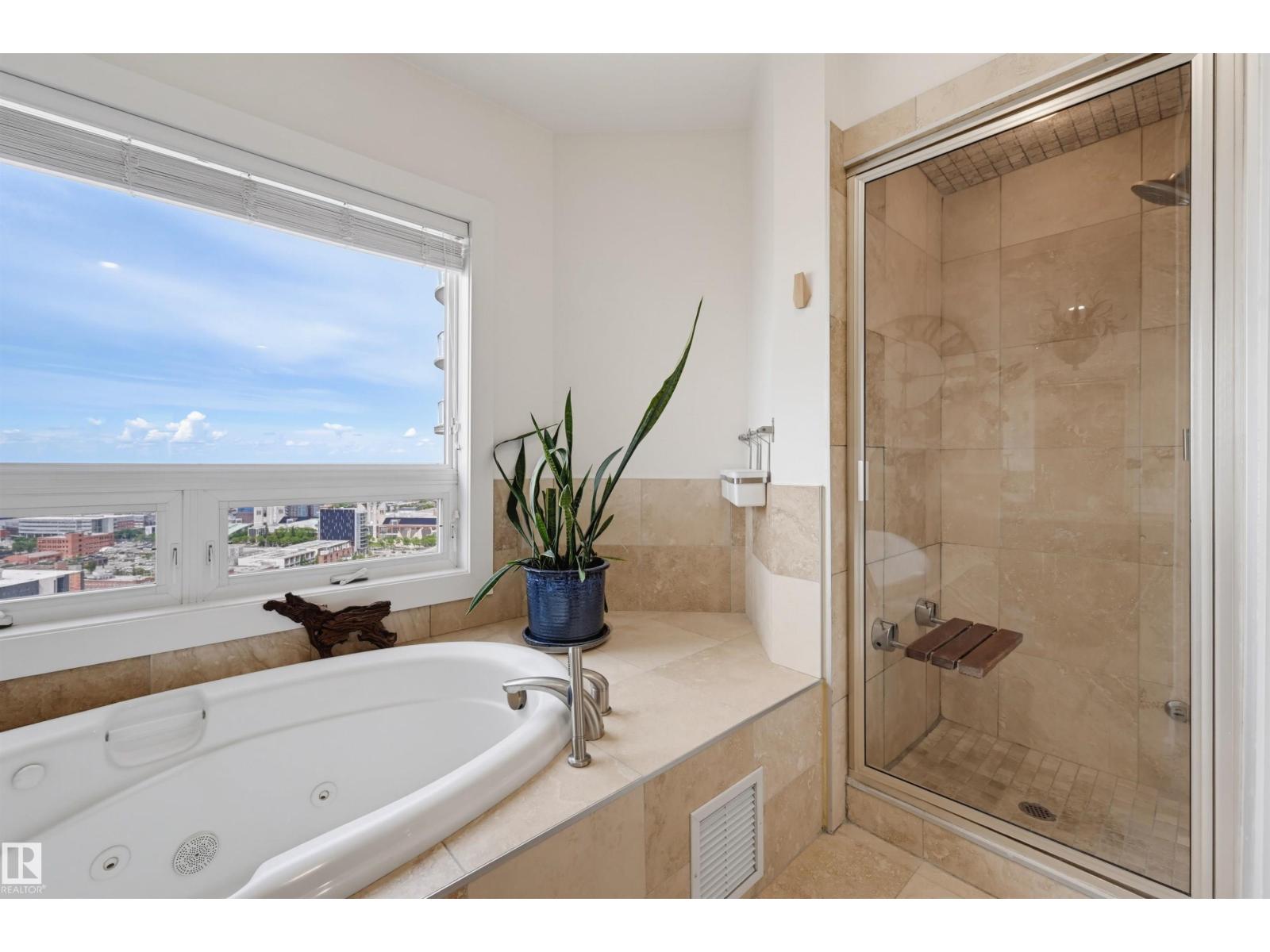 #2801 10136 104 ST NW - 26