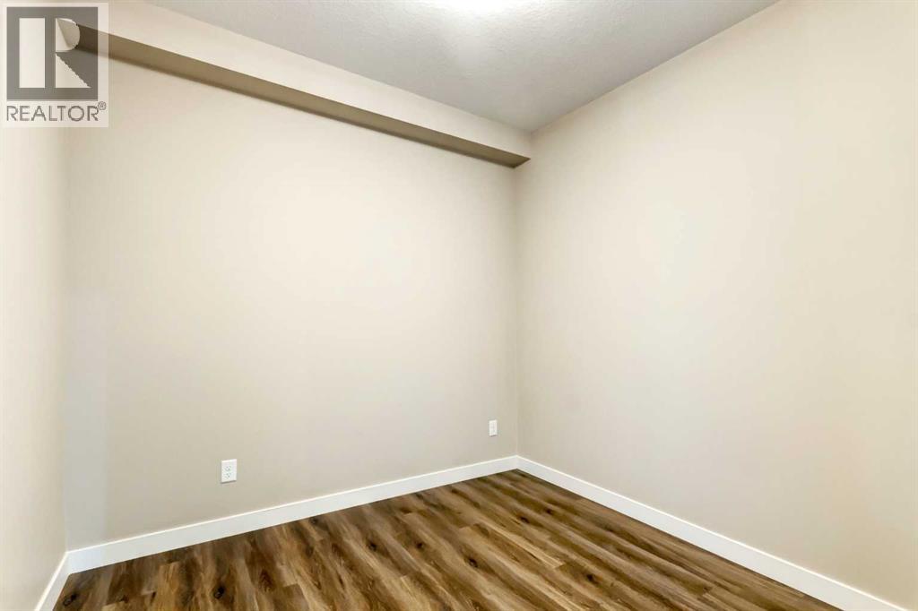 #120 20 Walgrove Walk SE - 20