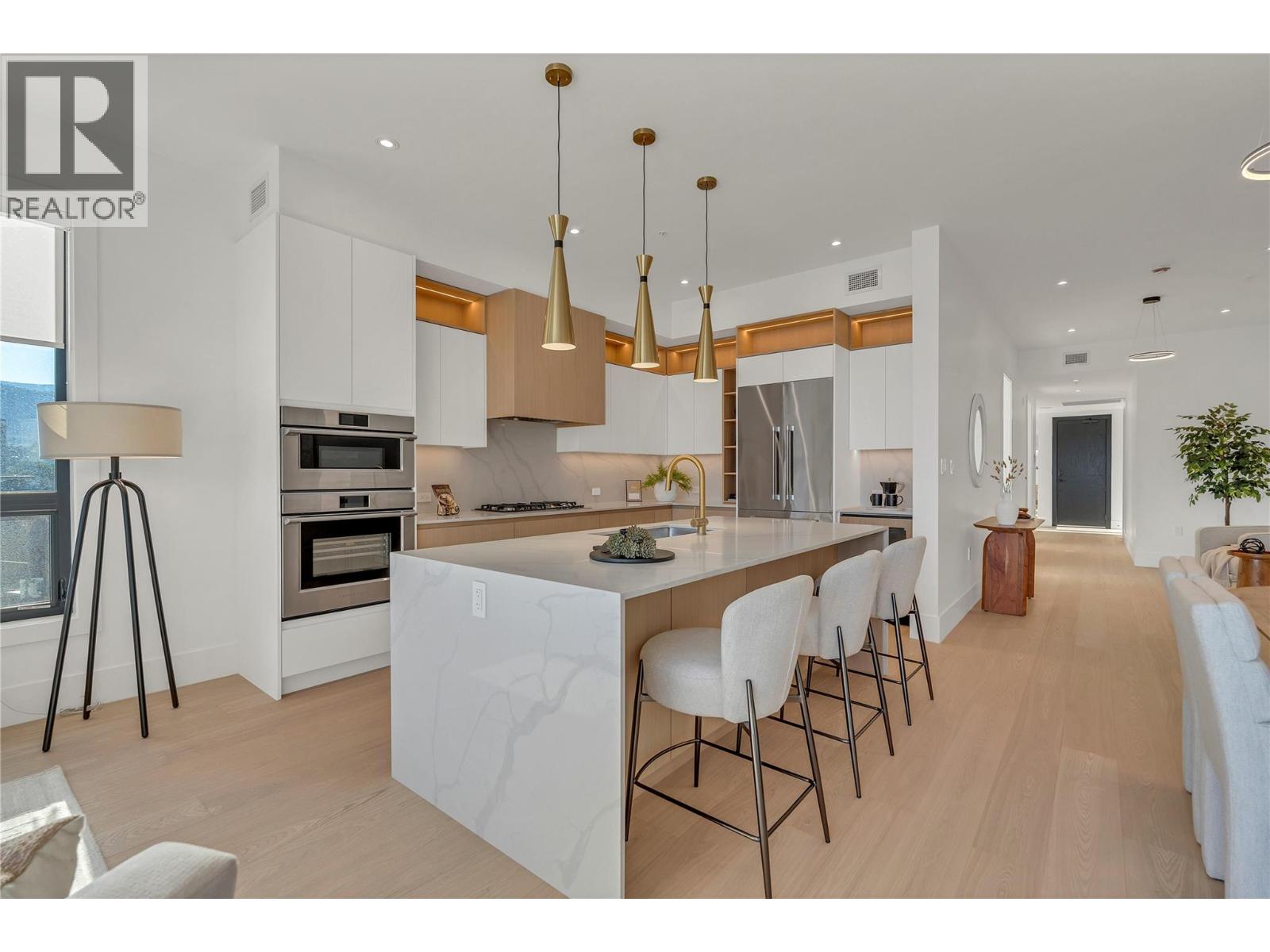 #401 602 Lakeshore Drive - 12