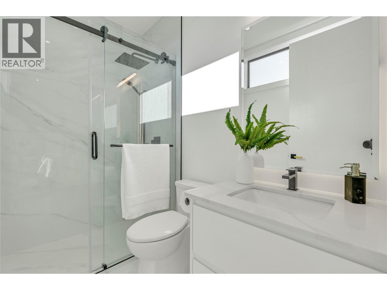 #401 602 Lakeshore Drive - 29