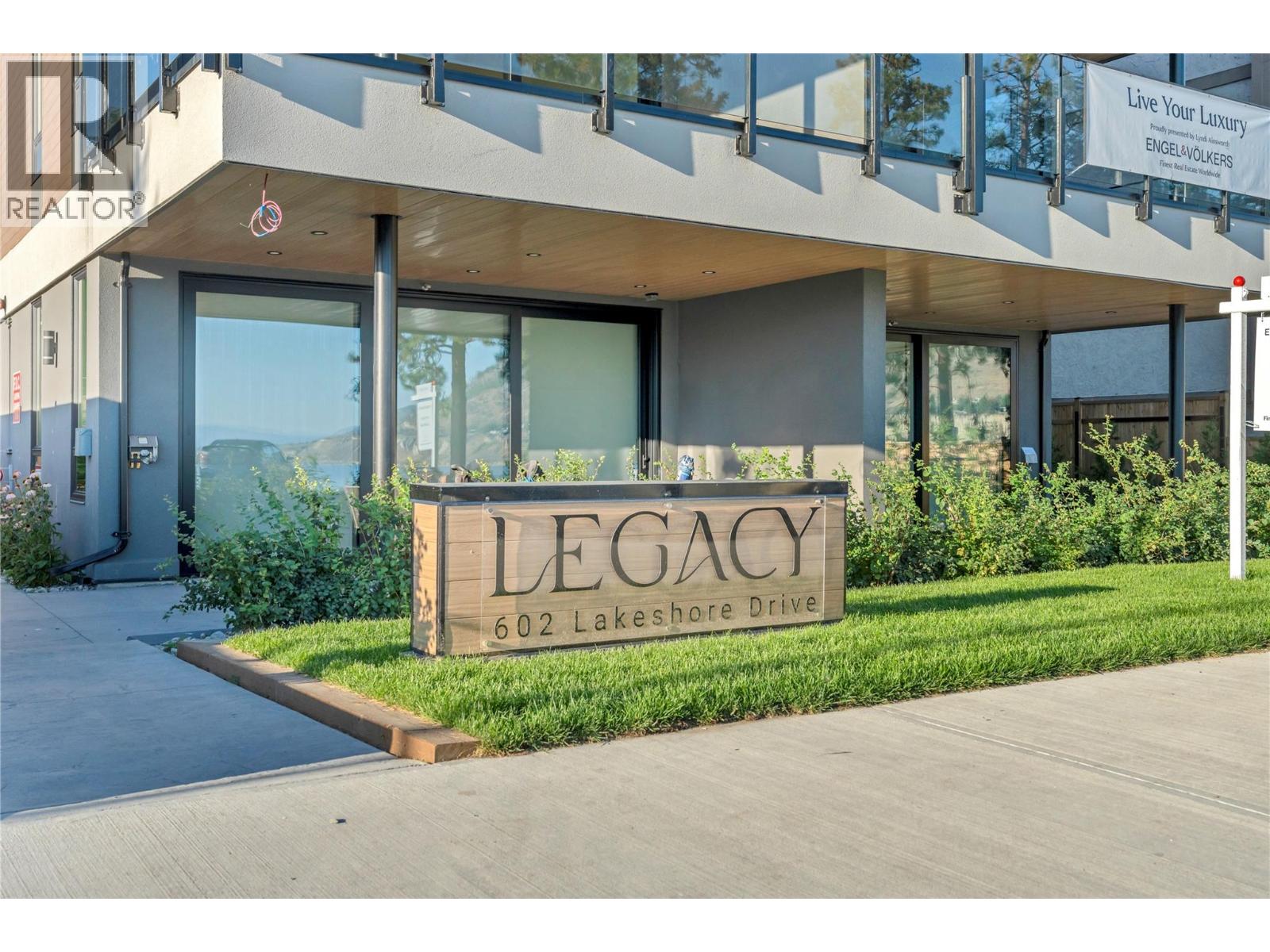 #401 602 Lakeshore Drive - 38