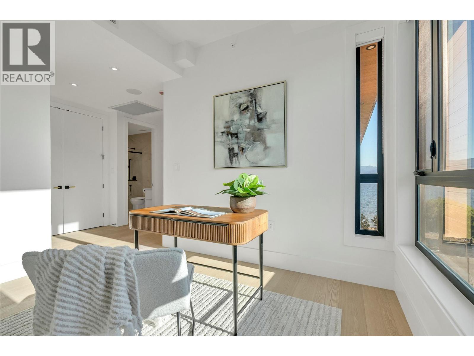 #401 602 Lakeshore Drive - 20
