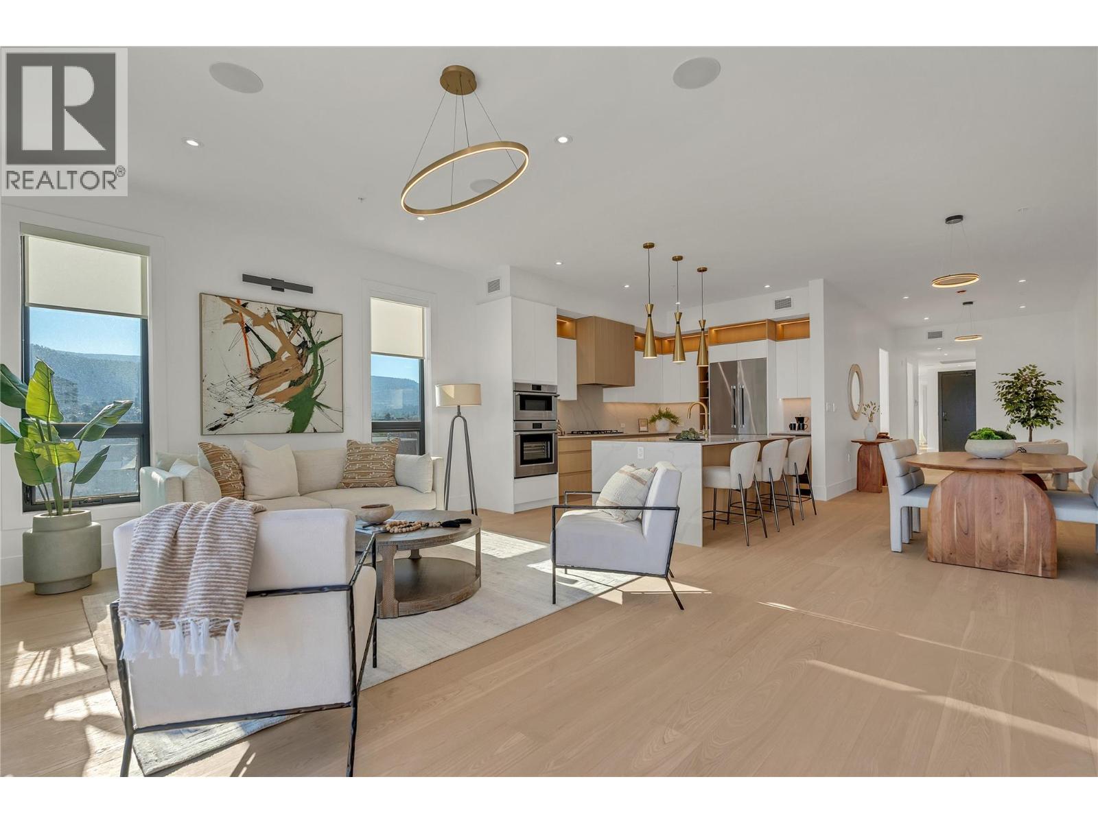 #401 602 Lakeshore Drive - 4
