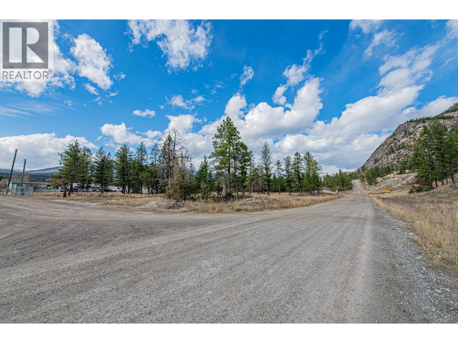  8850 GRAINGER Road, Canal Flats - Image 1
