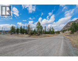 8850 Grainger Road, Canal Flats, BC V0B1B0 Photo 30