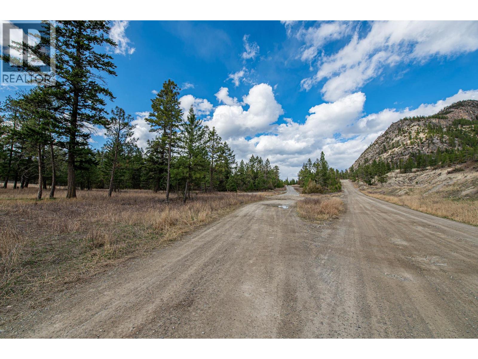  8850 GRAINGER Road, Canal Flats - Image 1