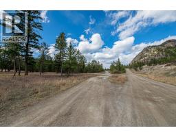 8850 Grainger Road, Canal Flats, BC V0B1B0 Photo 21