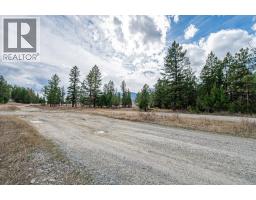 8850 Grainger Road, Canal Flats, BC V0B1B0 Photo 12