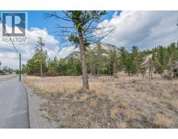8850 Grainger Road, Canal Flats, BC V0B1B0 Photo 32
