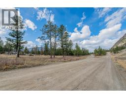8850 Grainger Road, Canal Flats, BC V0B1B0 Photo 15