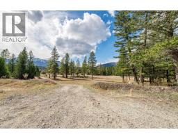 8850 Grainger Road, Canal Flats, BC V0B1B0 Photo 7