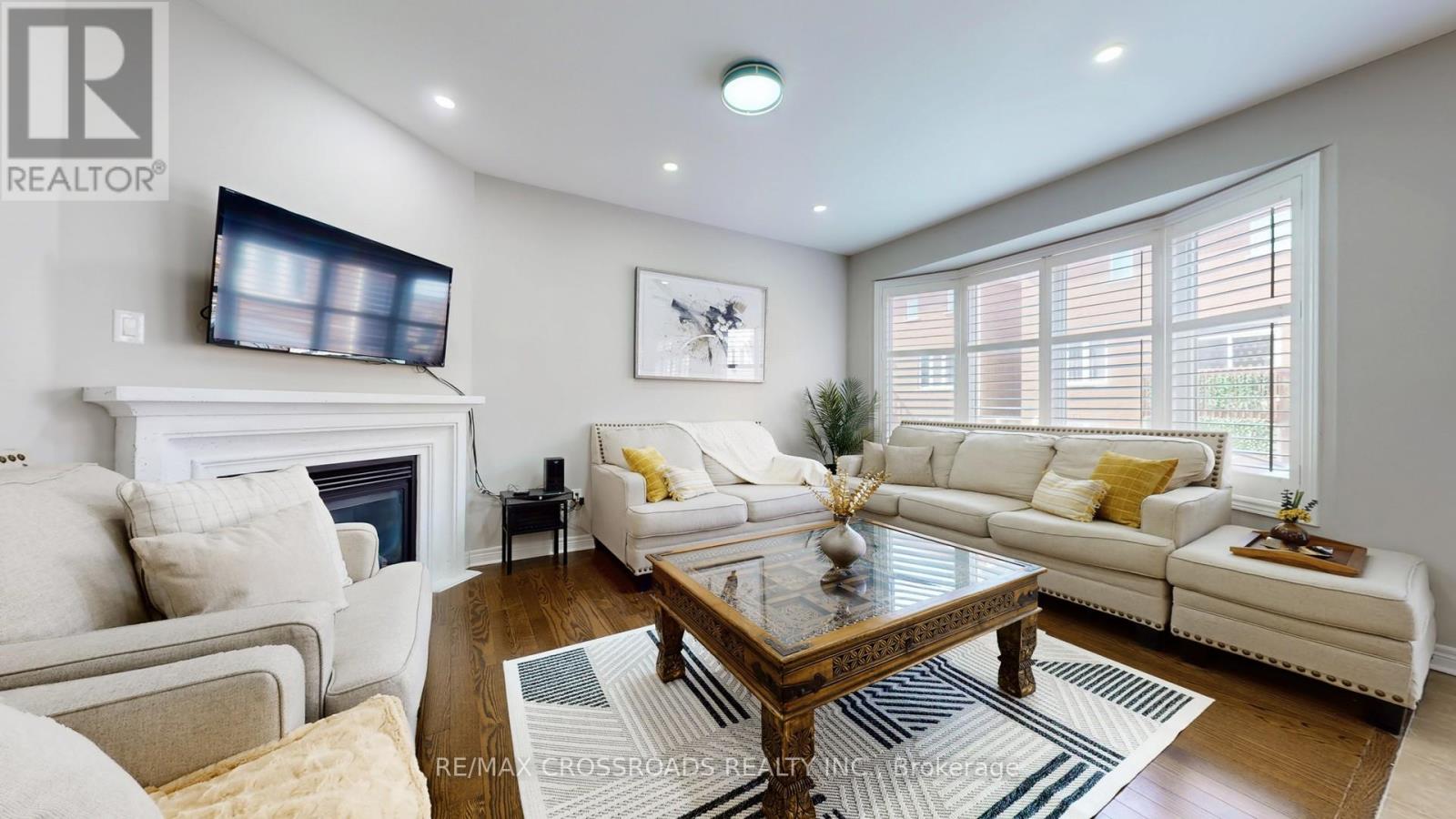 378 MALBOEUF COURT - 17