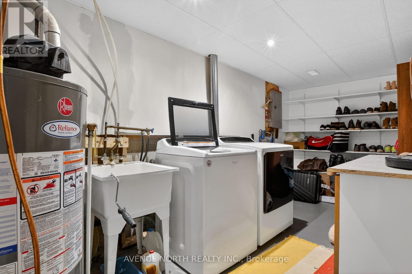 18 CASTLEMORE STREET - 34