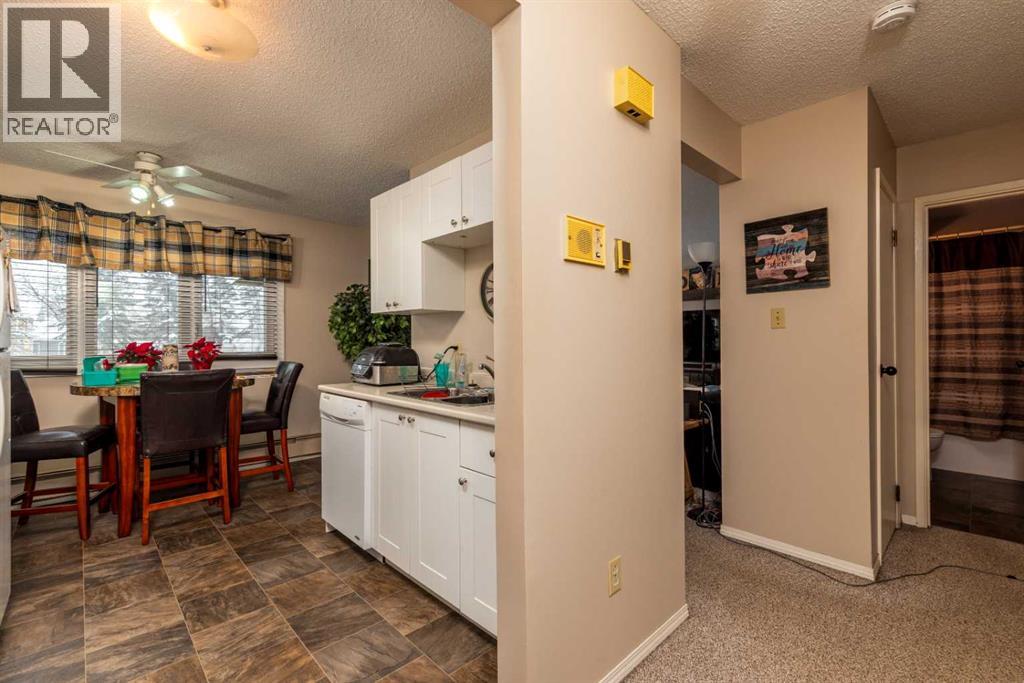 #1-6, 5502 49 Avenue - 2