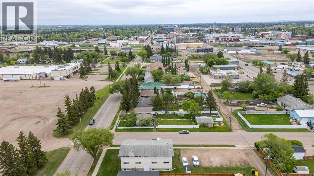 #1-6, 5502 49 Avenue - 34