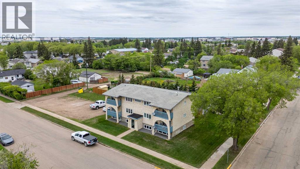#1-6, 5502 49 Avenue - 27